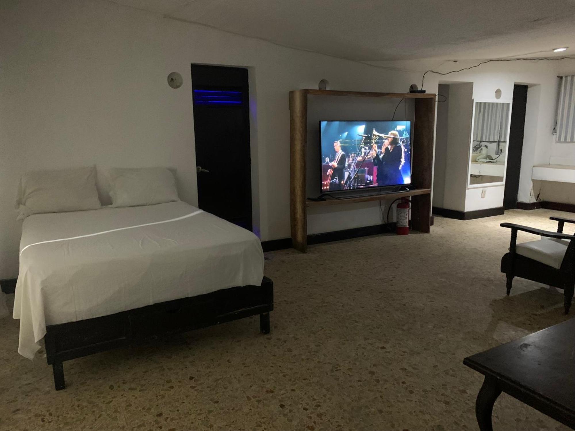 Donde Mira El Sol, Promo Primavera Hasta 50 Por Ciento (Adults Only) Acapulco Ngoại thất bức ảnh