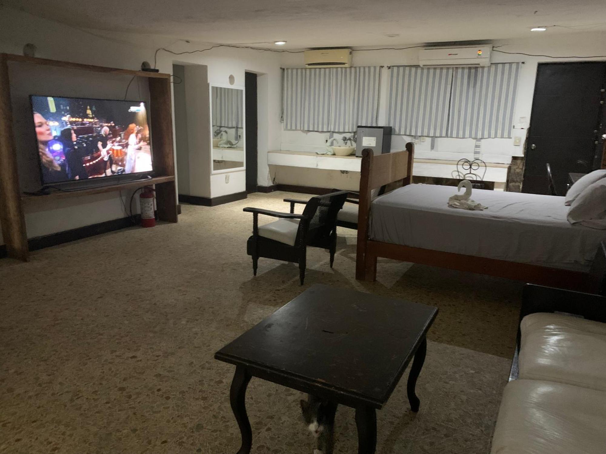 Donde Mira El Sol, Promo Primavera Hasta 50 Por Ciento (Adults Only) Acapulco Ngoại thất bức ảnh